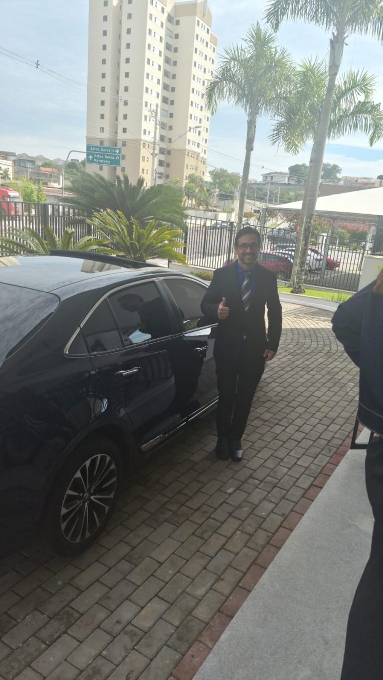 Ueuller Táxi Executivo em São José dos Campos - foto 43